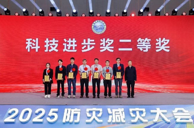 5.12全国防灾减灾日 | 荣耀加冕！一起来看2025新澳门免费原料网的使命与担当！
